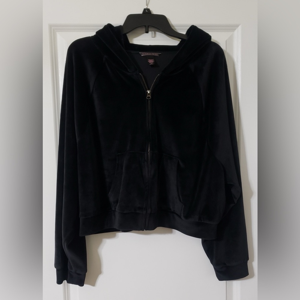 Victoria's Secret Embroidered Velour Black Zip-Up Cropped Jacket Size Large - Picture 2 of 7